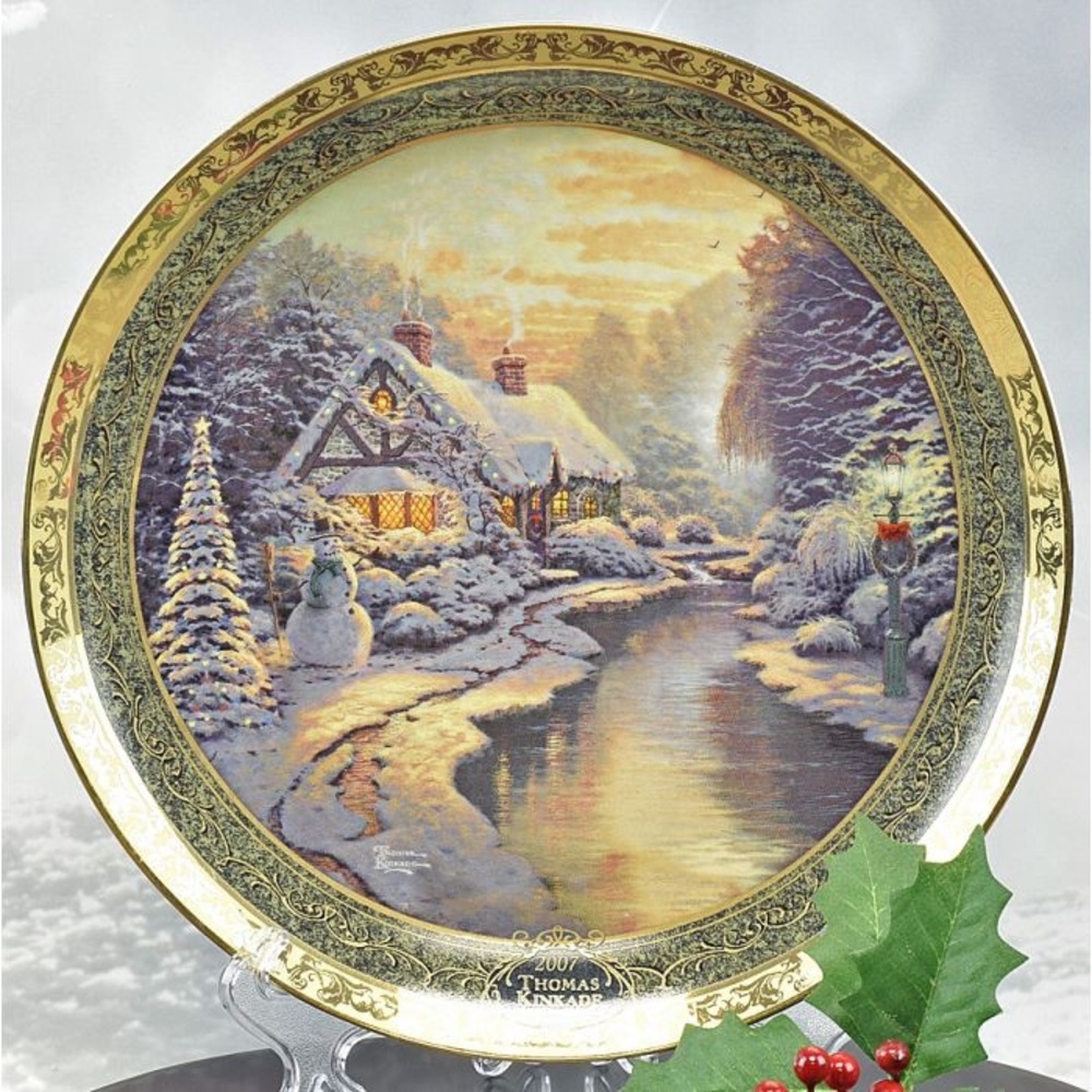 Thomas Kinkade Holiday Collector's Plate with Gold Accents